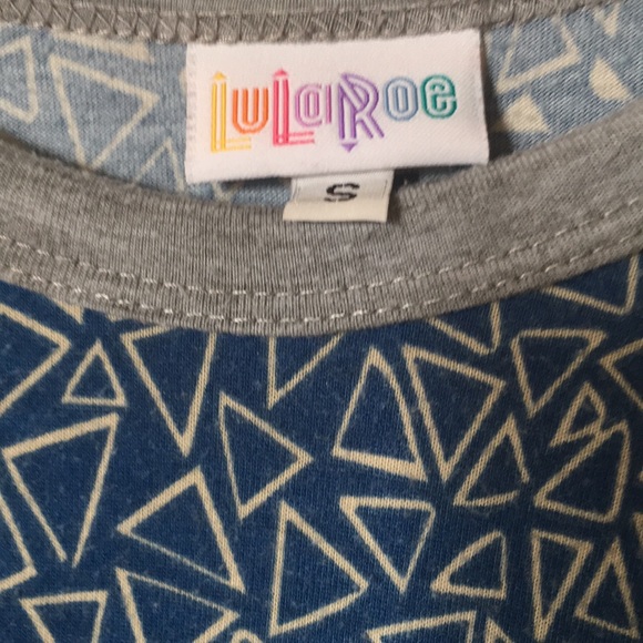 Lula Roe Randy Tee Size Small - Picture 2 of 2